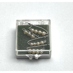 Vintage Rare Faux Pearl Safety Pin Set Of 4 Scarves Lapel Cuffs